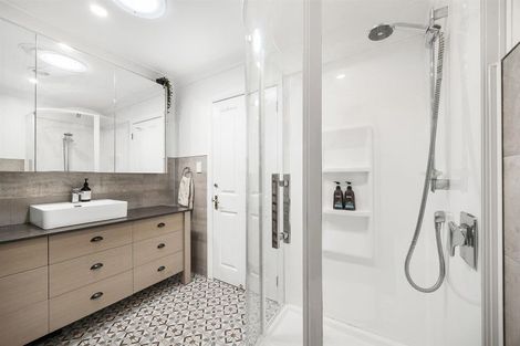 Photo of property in 603 Peak Road, Helensville, 0875