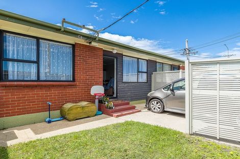 Photo of property in 105 Queens Drive, Saint Kilda, Dunedin, 9012
