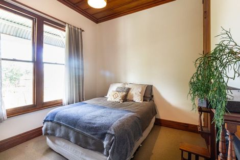 Photo of property in 205 Grove Road, Mayfair, Hastings, 4122