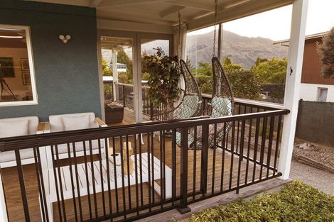 Photo of property in 9 Rimu Lane, Wanaka, 9305