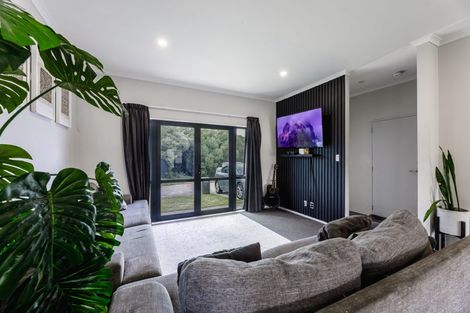 Photo of property in 85 Becker Drive, Weymouth, Auckland, 2103