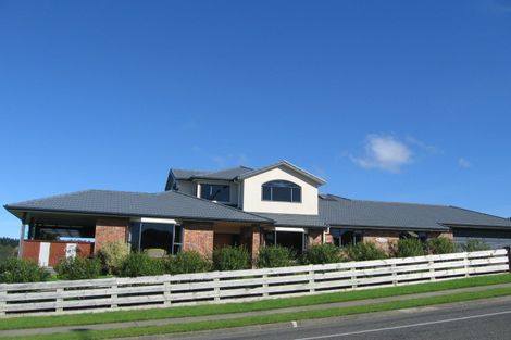 Photo of property in 63a Kirton Drive, Riverstone Terraces, Upper Hutt, 5018