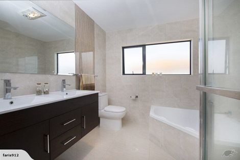 Photo of property in 109 Wayne Francis Drive, Flat Bush, Auckland, 2016