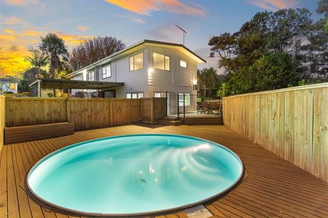 Photo of property in 13 Cunliffe Place, Glenfield, Auckland, 0629