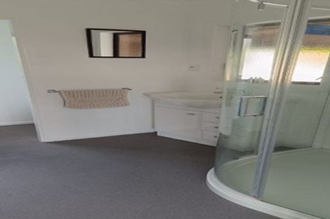 Photo of property in 26 Reeves Street, Waikanae Beach, Waikanae, 5036