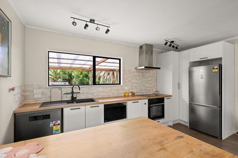 Photo of property in 14 Waimauku Station Road, Waimauku, 0812