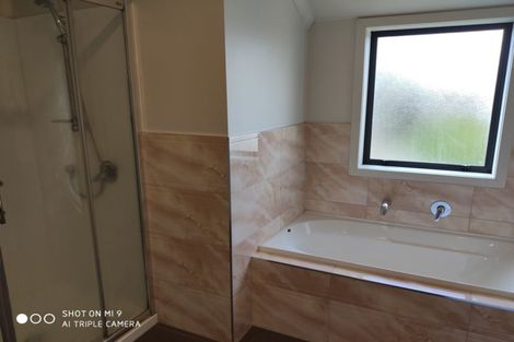 Photo of property in 1/2 Swan Hill Drive, Glen Eden, Auckland, 0602