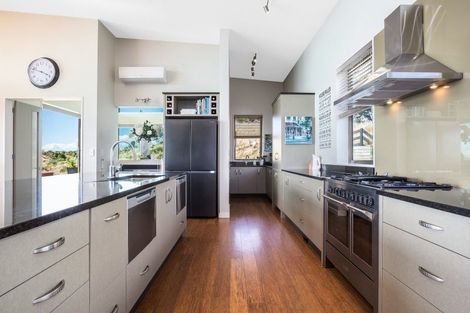 Photo of property in 187 Peka Peka Road, Peka Peka, Waikanae, 5391