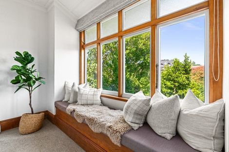 Photo of property in 79 Milton Road, Bluff Hill, Napier, 4110