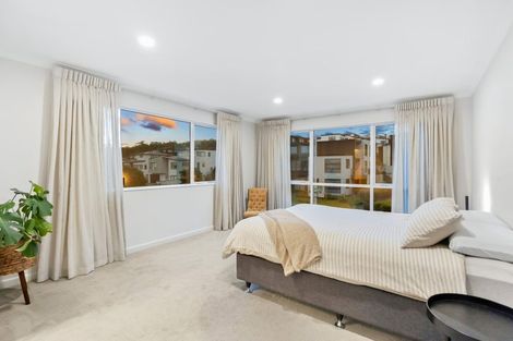 Photo of property in 11 Tawatawa Street, Long Bay, Auckland, 0630