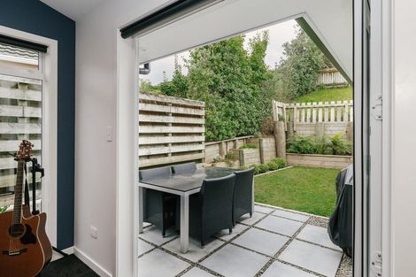 Photo of property in 22a La Lena Grove, Fitzherbert, Palmerston North, 4410