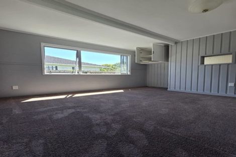 Photo of property in 14 Sutton Crescent, Papakura, 2110