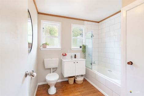 Photo of property in 19 Newcombe Street, Naenae, Lower Hutt, 5011