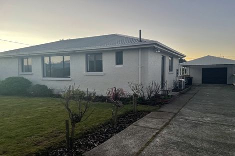 Photo of property in 38 Holloway Street, Waikiwi, Invercargill, 9810