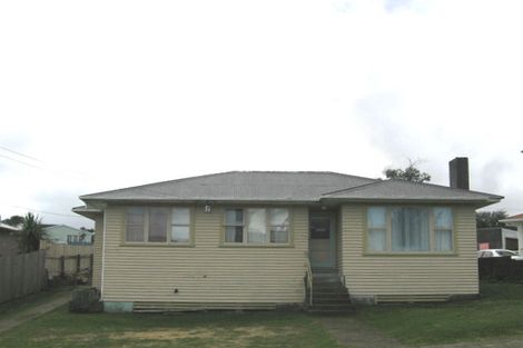 Photo of property in 13 Driver Crescent, Cannons Creek, Porirua, 5024