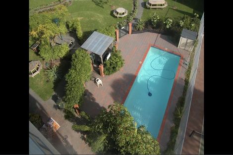 Photo of property in 6j/17 Crown Lynn Place, New Lynn, Auckland, 0600