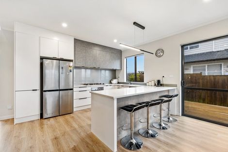 Photo of property in 9 Mettam Drive, Swanson, Auckland, 0614