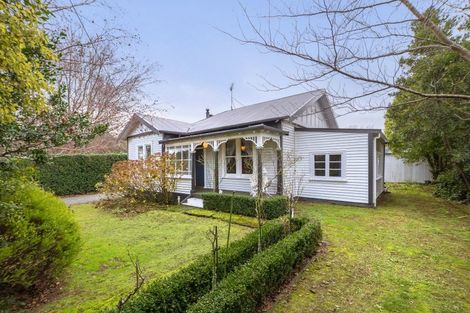 Photo of property in 44 Victoria Street, Carterton, 5713