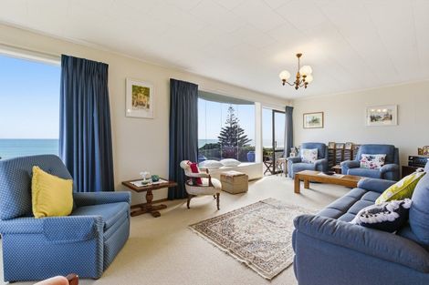 Photo of property in 2b Beach Street, Fitzroy, New Plymouth, 4312