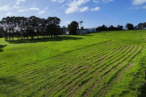 Photo of property in 14 Te Arai Point Road, Te Arai, Wellsford, 0975