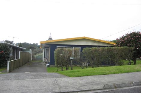 Photo of property in 33 Mcfarlane Street, Oakura, 4314