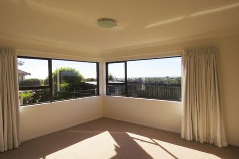Photo of property in 19 Kellyville Heights, Merrilands, New Plymouth, 4312