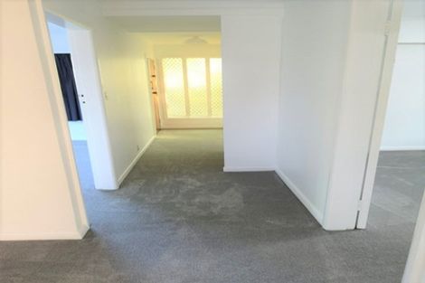 Photo of property in 4 Evans Road, Glen Eden, Auckland, 0602