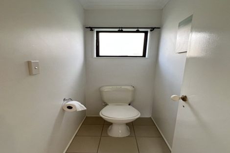 Photo of property in 1/13a Kitewao Street, Northcote, Auckland, 0627