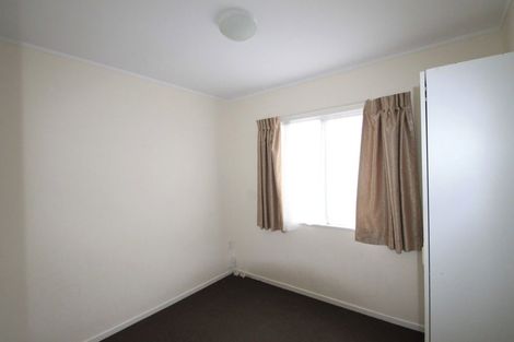 Photo of property in 22 Essex Street, Te Atatu South, Auckland, 0610