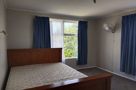 Photo of property in 79 Tirimoana Road, Te Atatu South, Auckland, 0602