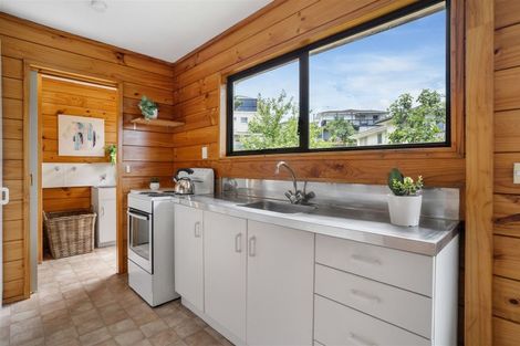 Photo of property in 2/16 Laurina Road, Sunnynook, Auckland, 0620