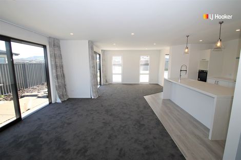 Photo of property in 25 Caledonia Drive, Mosgiel, 9024