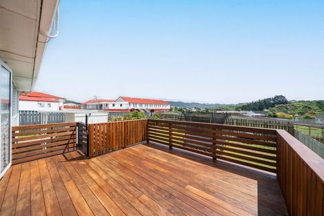 Photo of property in 53 Castor Crescent, Cannons Creek, Porirua, 5024