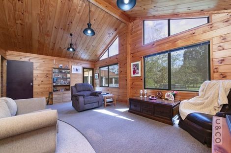 Photo of property in 10 Taha Road, Waimauku, 0881