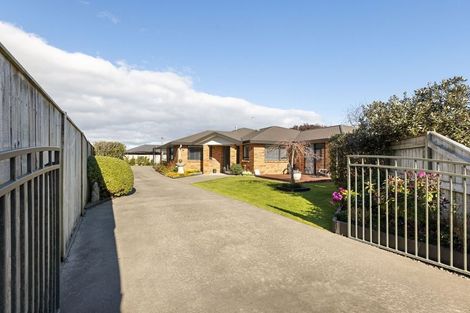 Photo of property in 6 Liberty Grove, Kelvin Grove, Palmerston North, 4414