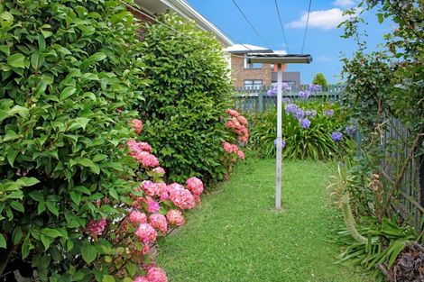 Photo of property in 17a Bradshaw Terrace, Riccarton, Christchurch, 8011
