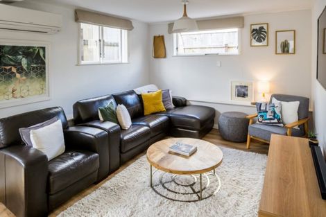 Photo of property in 26 Tuatoru Street, Eastbourne, Lower Hutt, 5013