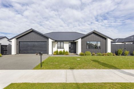 Photo of property in 16 Lusk Street, Rangiora, 7400