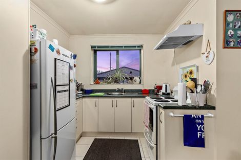 Photo of property in Kessel Way, 27/5 Craiburn Street, Ranui, Auckland, 0612