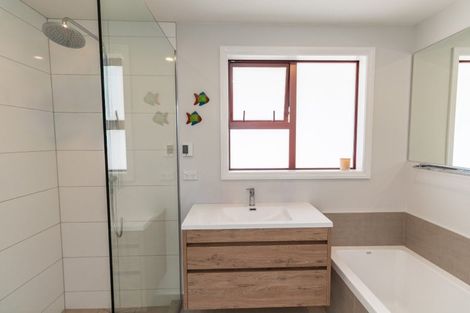 Photo of property in 23a Parkvale Road, Karori, Wellington, 6012