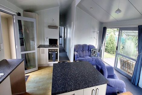 Photo of property in 2 Guthrie Court, Bulls, 4818