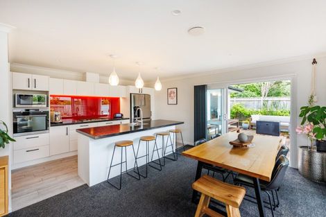 Photo of property in 41 Coutts Way, Fitzherbert, Palmerston North, 4410