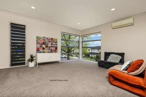 Photo of property in 17 Oak View Terrace, Schnapper Rock, Auckland, 0632