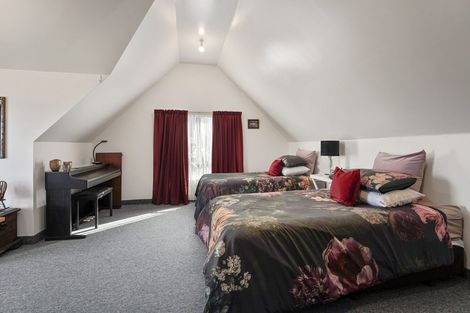 Photo of property in 20 Frimley Terrace, Waikanae Beach, Waikanae, 5036