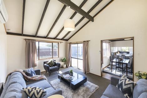 Photo of property in 6 Adams Place, Kelvin Grove, Palmerston North, 4414