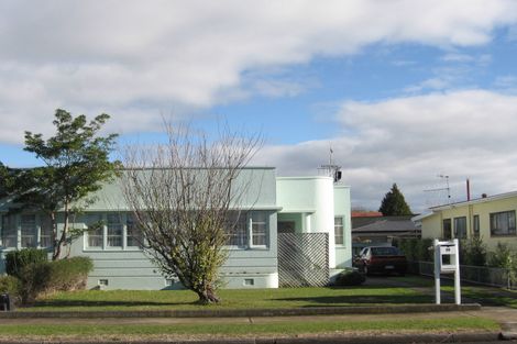 Photo of property in 25 Barker Road, Marewa, Napier, 4110