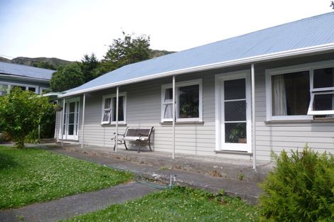 Photo of property in 68 Saint Davids Street, Lyttelton, 8082