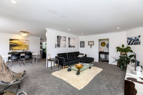 Photo of property in 24 Sackville Street, Fitzroy, New Plymouth, 4312