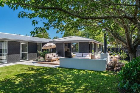 Photo of property in 14 Riverwood Boulevard, Redwood, Christchurch, 8051