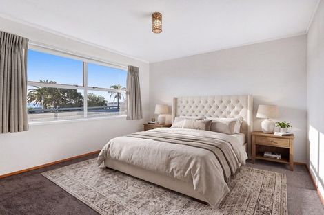 Photo of property in 2/941 Whangaparaoa Road, Manly, Whangaparaoa, 0930